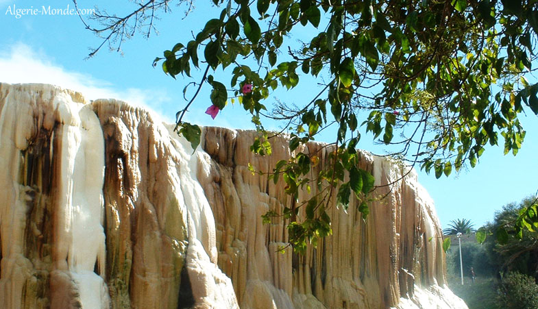 Cascades d'eaux chaudes Guelma