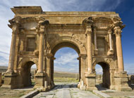 Photos de l'Arc de Trajan  Timgad