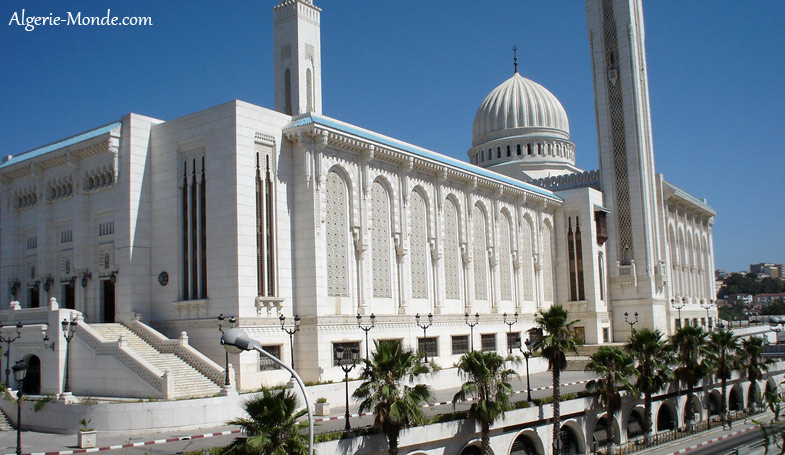 http://www.algerie-monde.com/villes/constantine/mosquee-emir-abdelkader-constantine.jpg