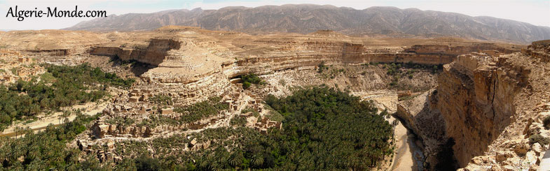 Les Balcons de Ghoufi dans la wilaya de Batna